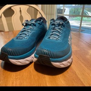 Men’s Hoka Bondi 7, size 10.5 D - Excellent Condition